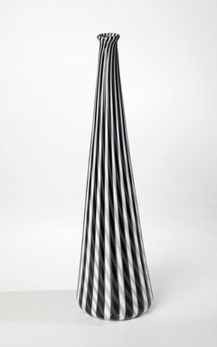 Bottle vase - Mario Ticco