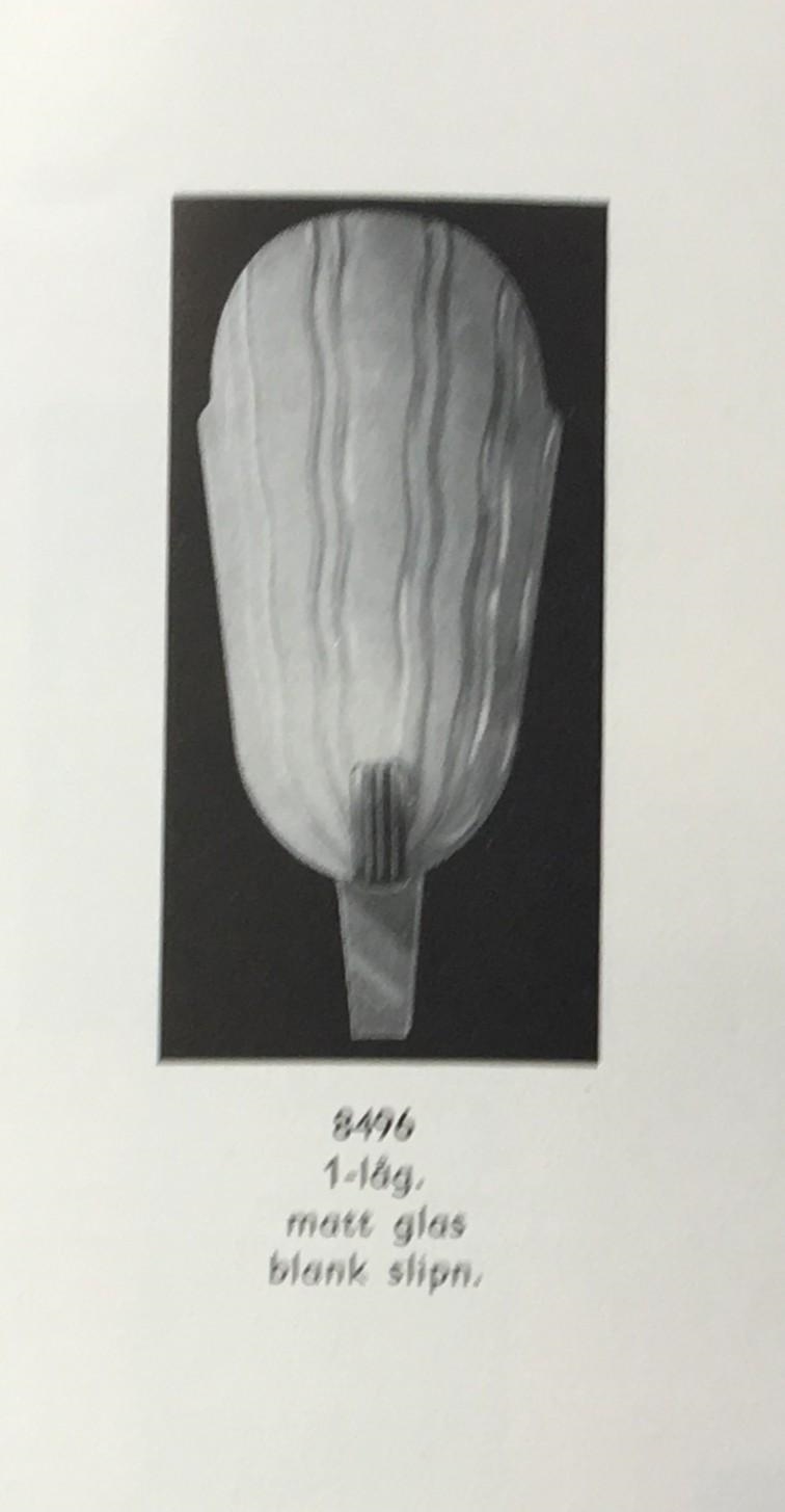 Artwork by Harald Notini, wall lamp, model "8496, Made of Brass, Glass