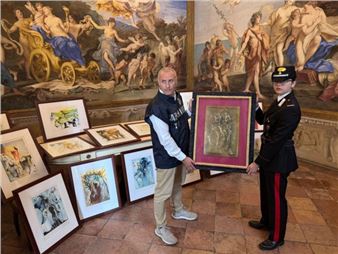 Italy's art police seize 21 suspected forgeries from Dalí exhibition