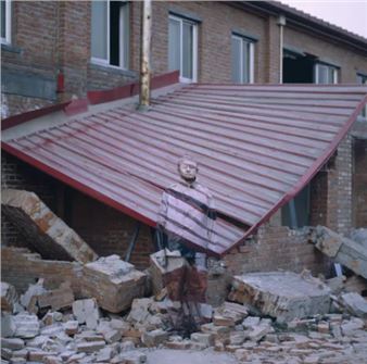 Liu Bolin: Hiding in the city - Danysz Gallery, Paris