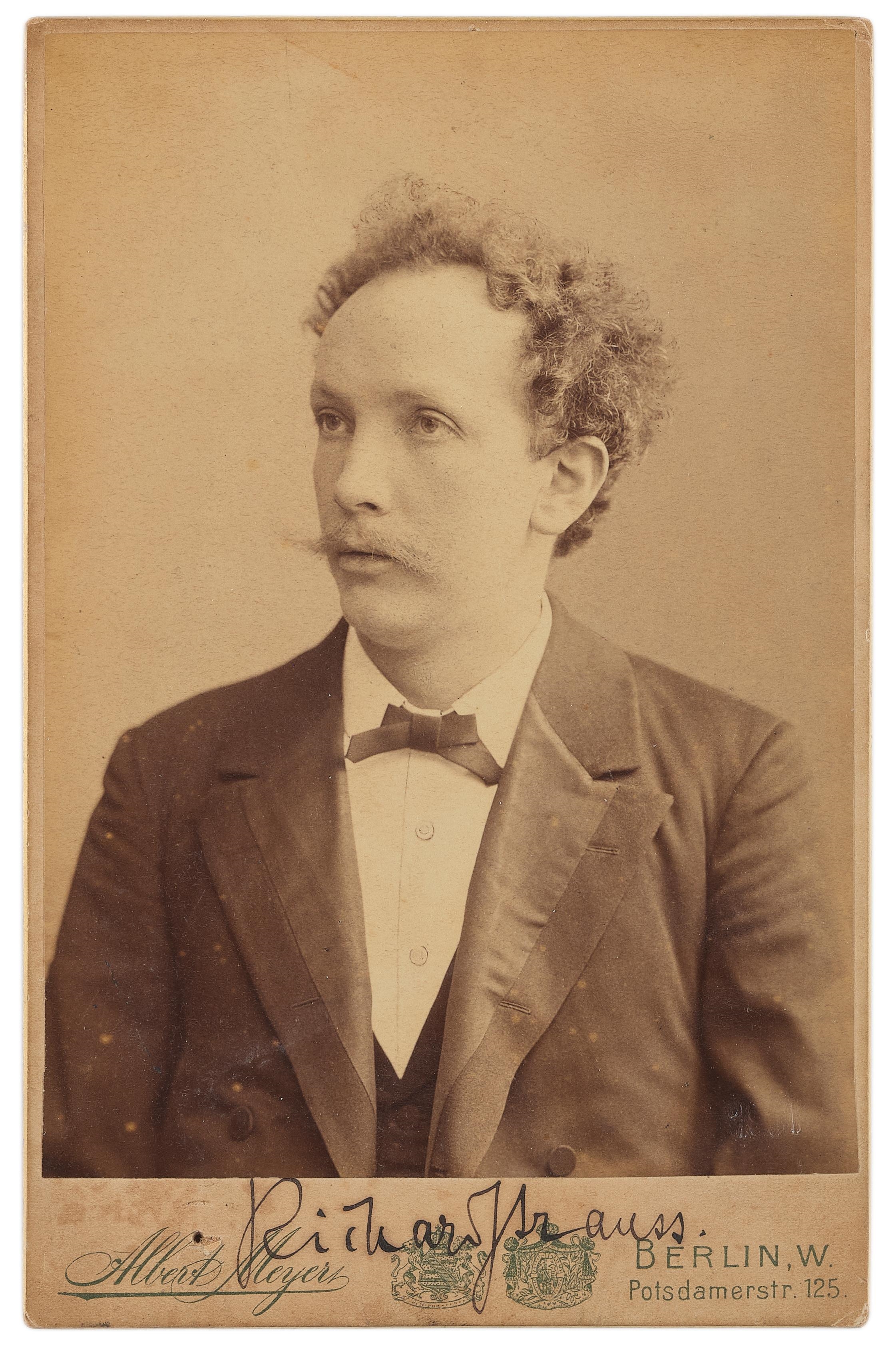 Artwork by Albert Meyer, Vintage, Albumin auf Studiokarton, carte de cabinet, mit eigenhändigen Unterschrift des Komponisten sowie Datumpräge stempel, Made of Albumin Auf Studiokarton