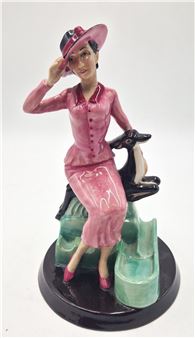 CHARACTER FIGURINE - Kevin Francis Ceramics