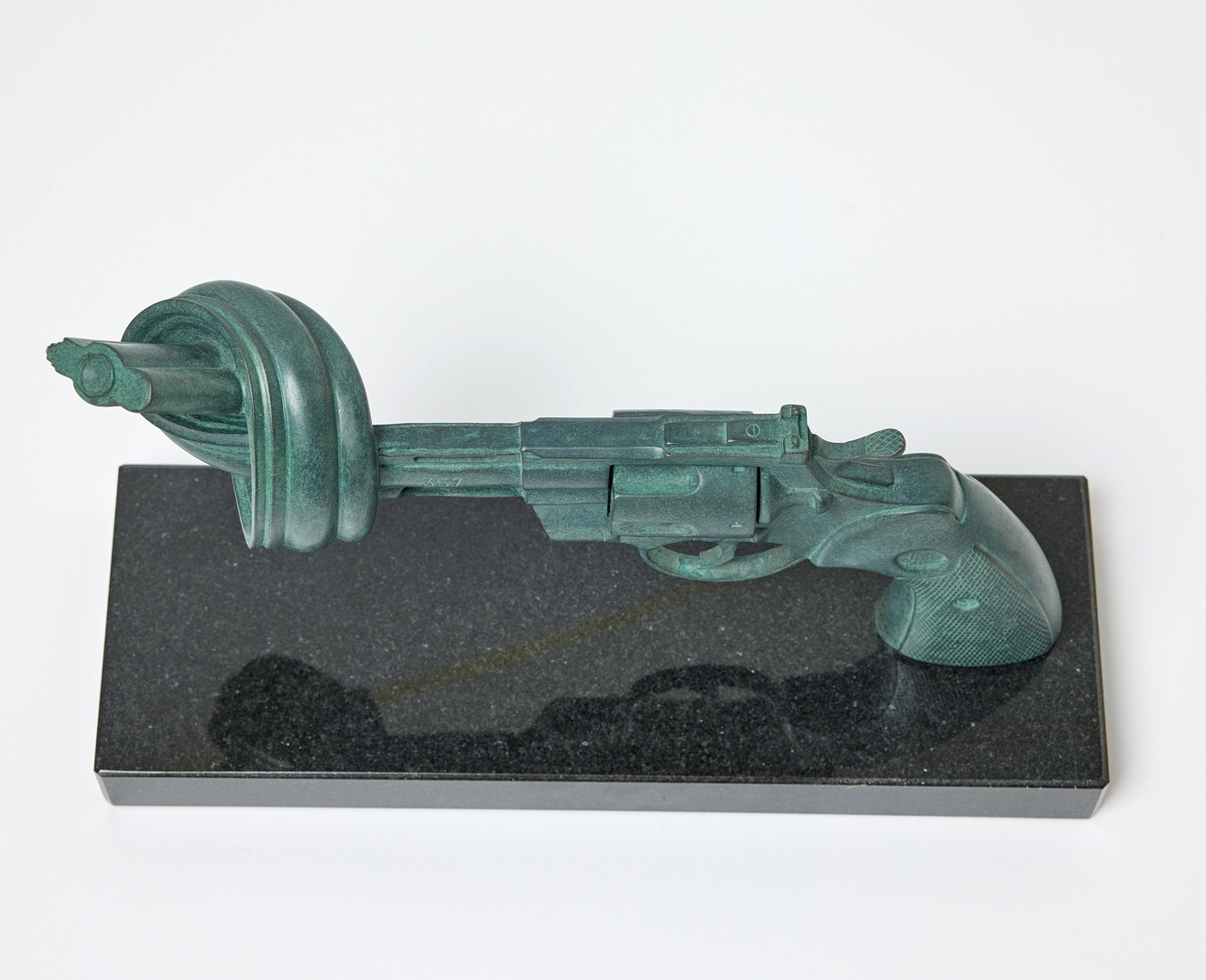 Artwork by Carl Fredrik Reuterswärd, Untitled, Made of Brons på stensockel