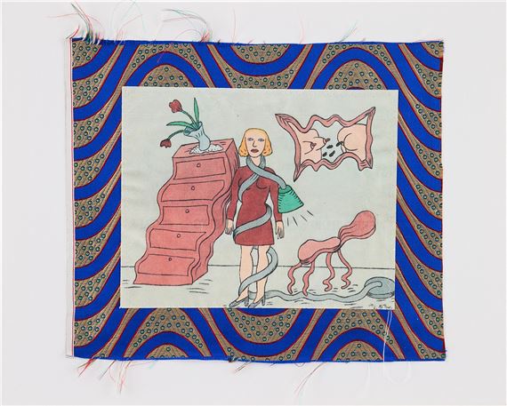 Hemma hos en dam med ringlande boaorms-lampa och byrå som går i vågor - Marie-Louise Ekman