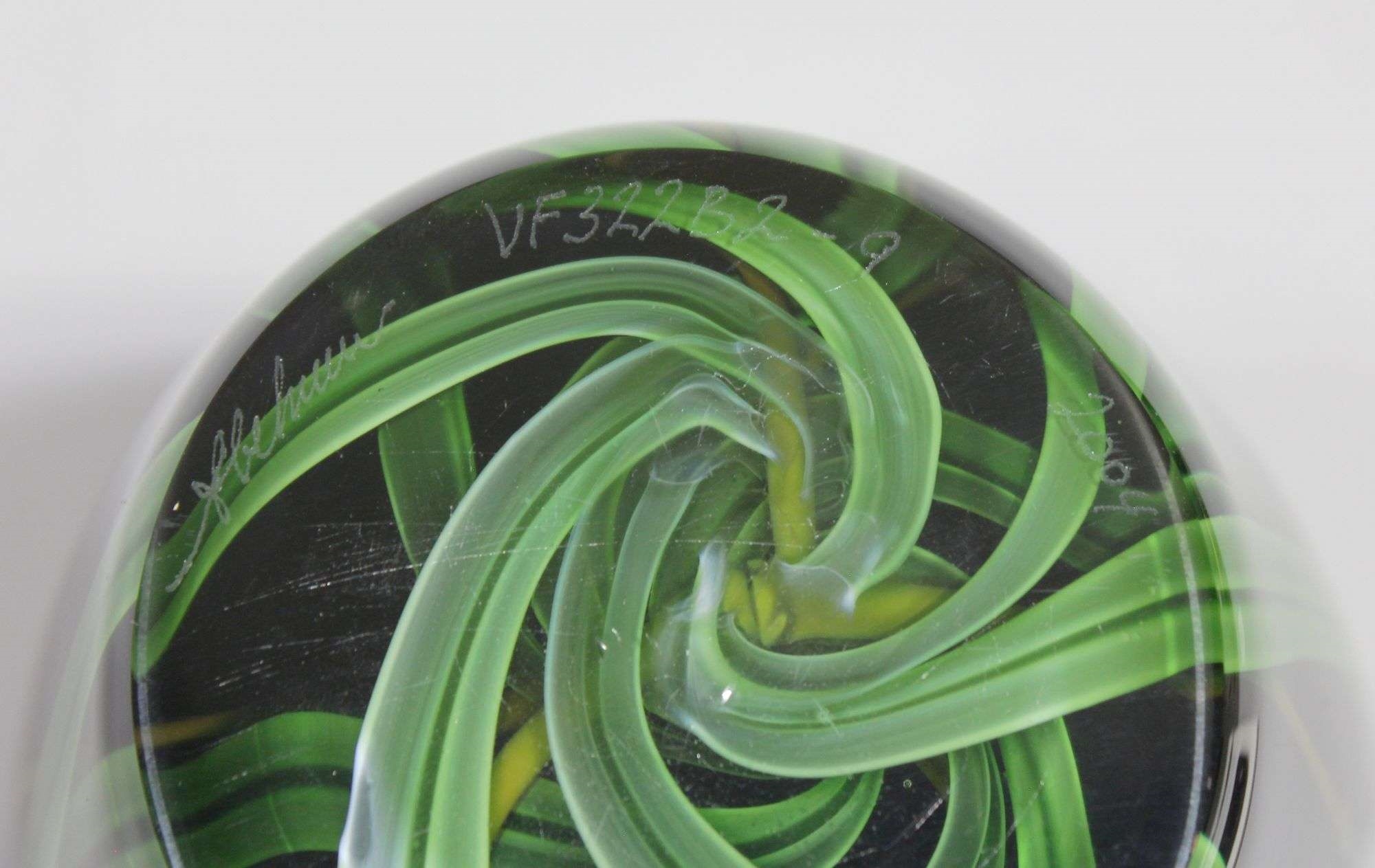 Stuart Abelman | STUART ABELMAN ART GLASS VASE (2004) | MutualArt