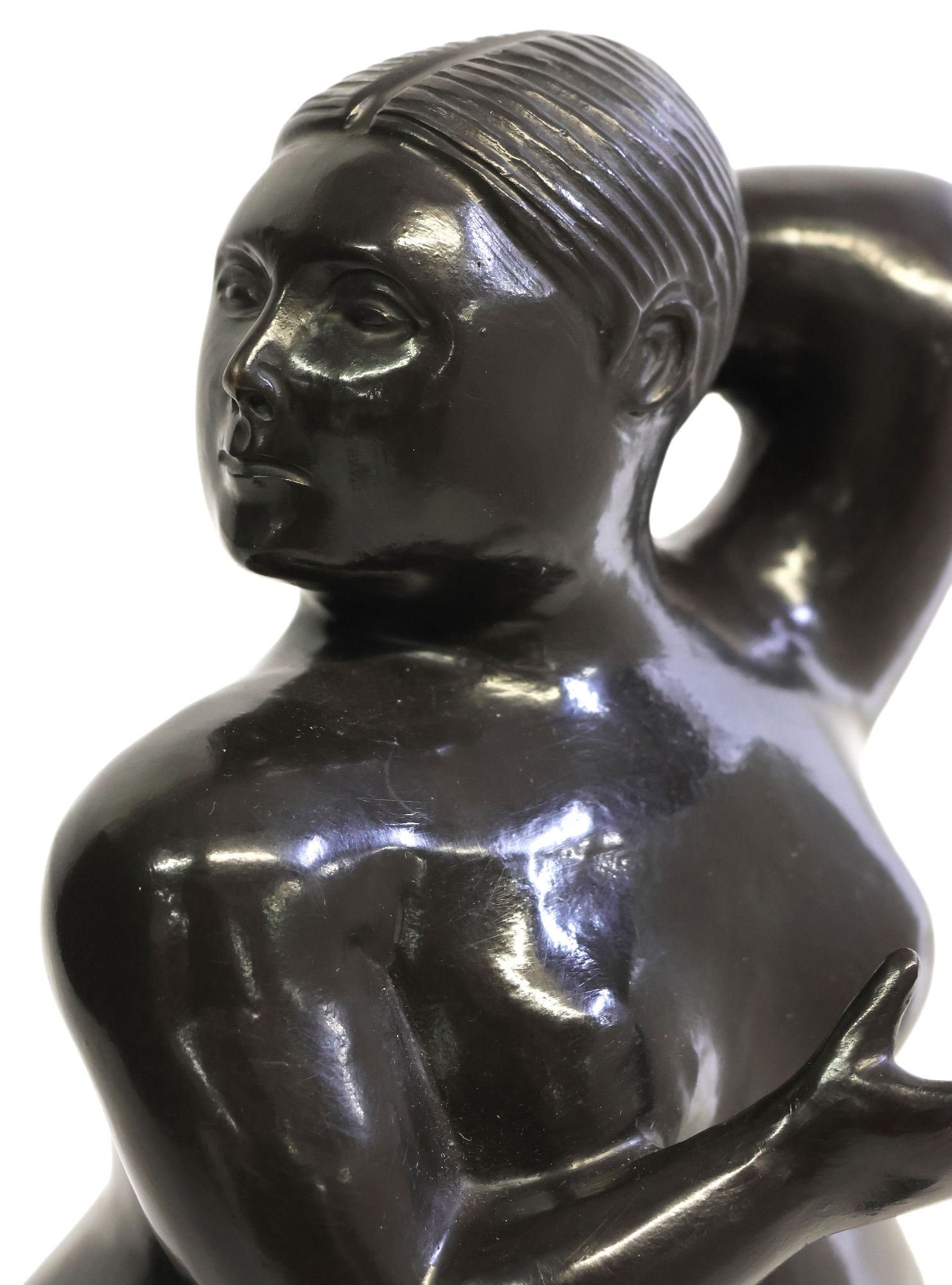 Fernando Botero | Mujer de Pie | MutualArt