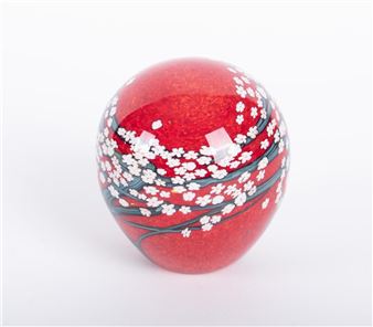 Red Ground Art Glass Paperweight - Peter Raos