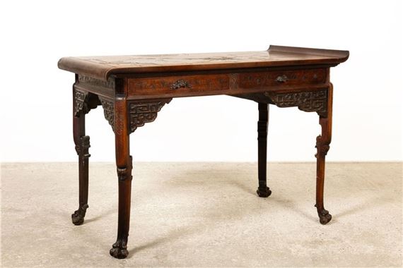 Bureau japonisant en bois sculpté et ajouré by Gabriel Viardot