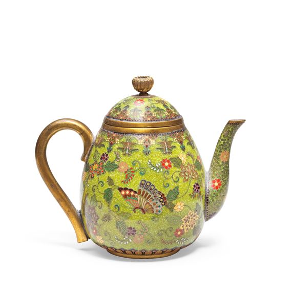 A FINE CLOISONNÉ TEAPOT AND COVER - Namikawa Yasuyuki