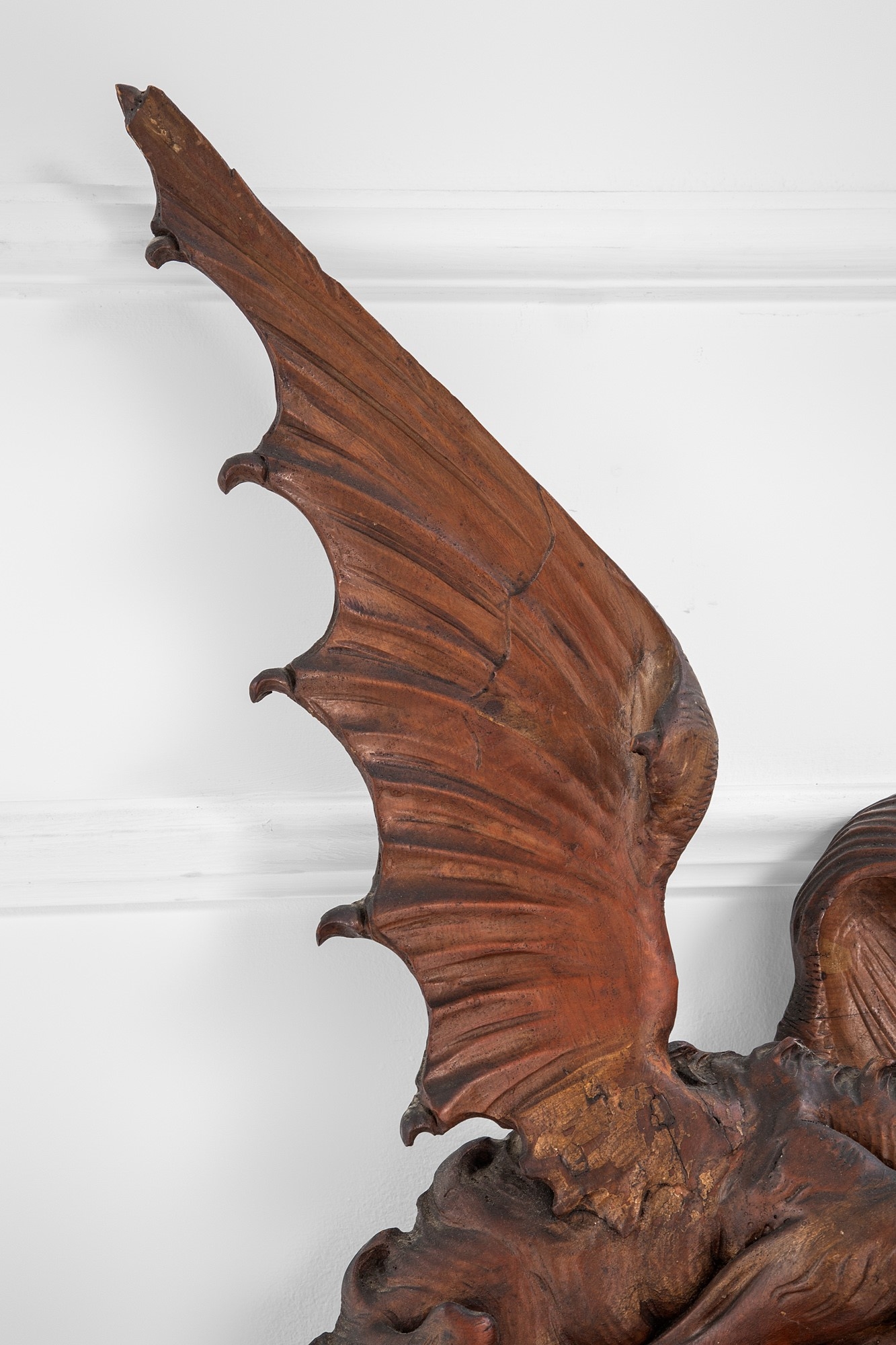 Artwork by Gabriel Viardot, Specchio, Made of carved wood