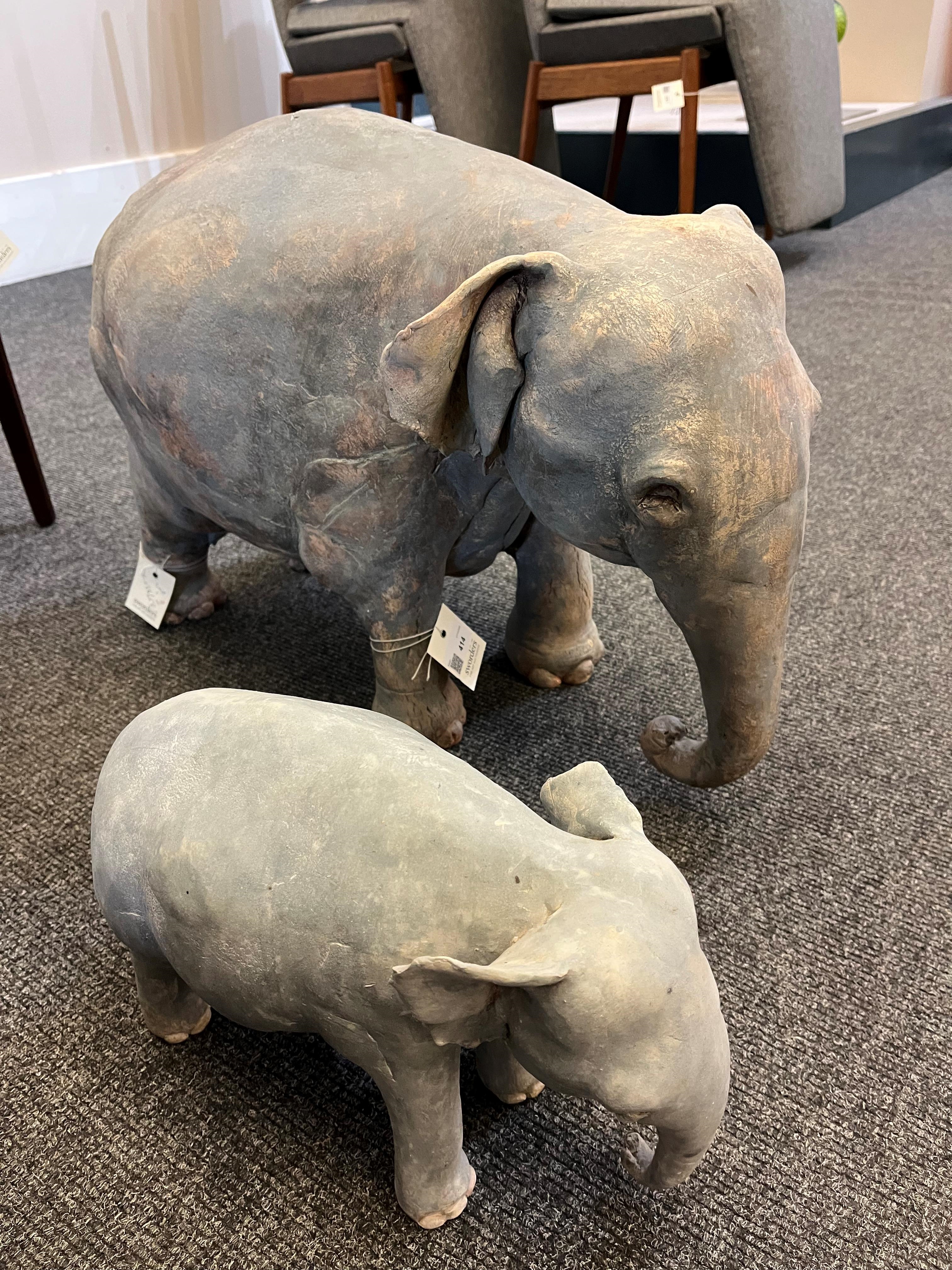 Artwork by Zoe Whiteside, two stoneware elephants, Made of Stoneware