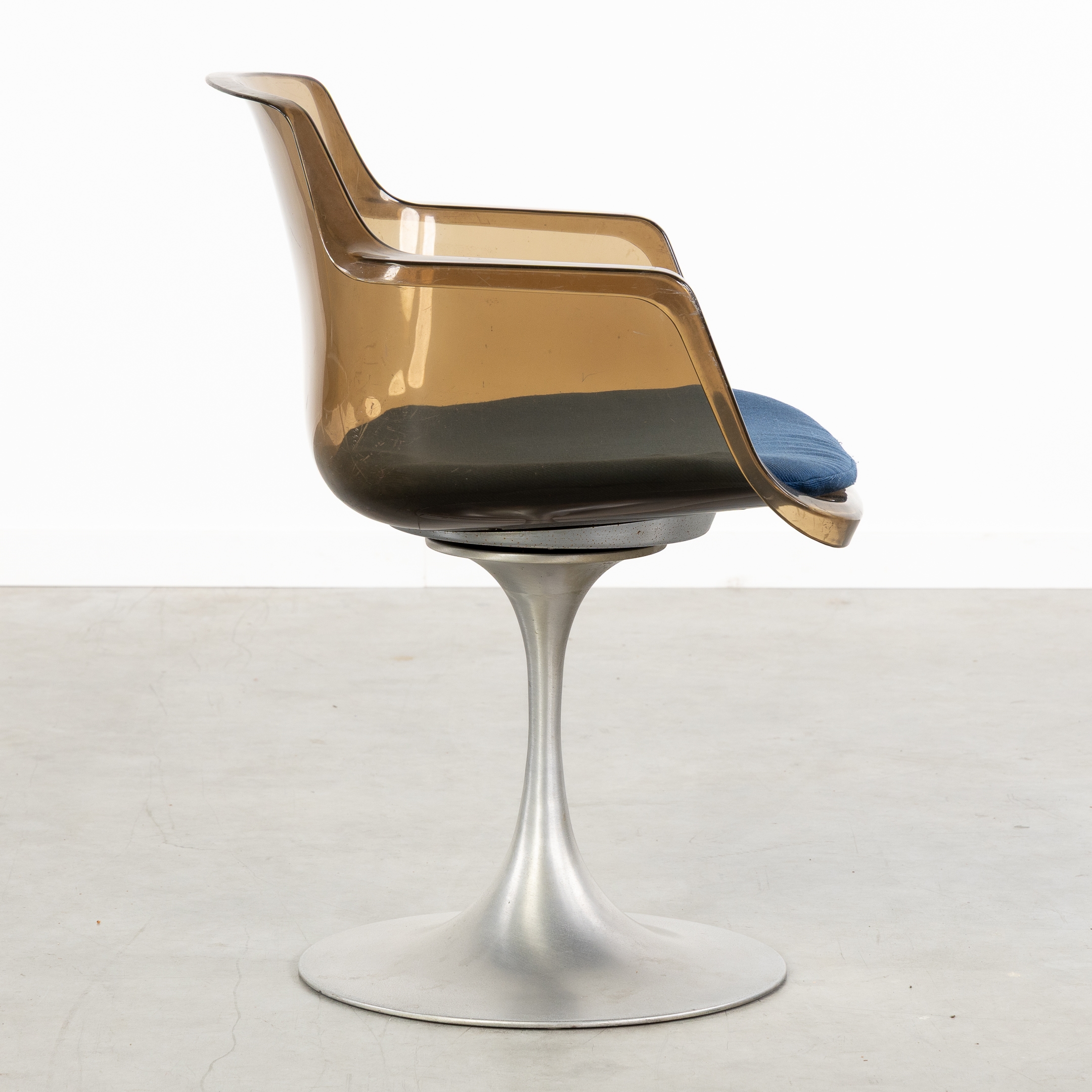 Erwine & Estelle Laverne | A Set of Six Armchairs, Plexiglass and ...