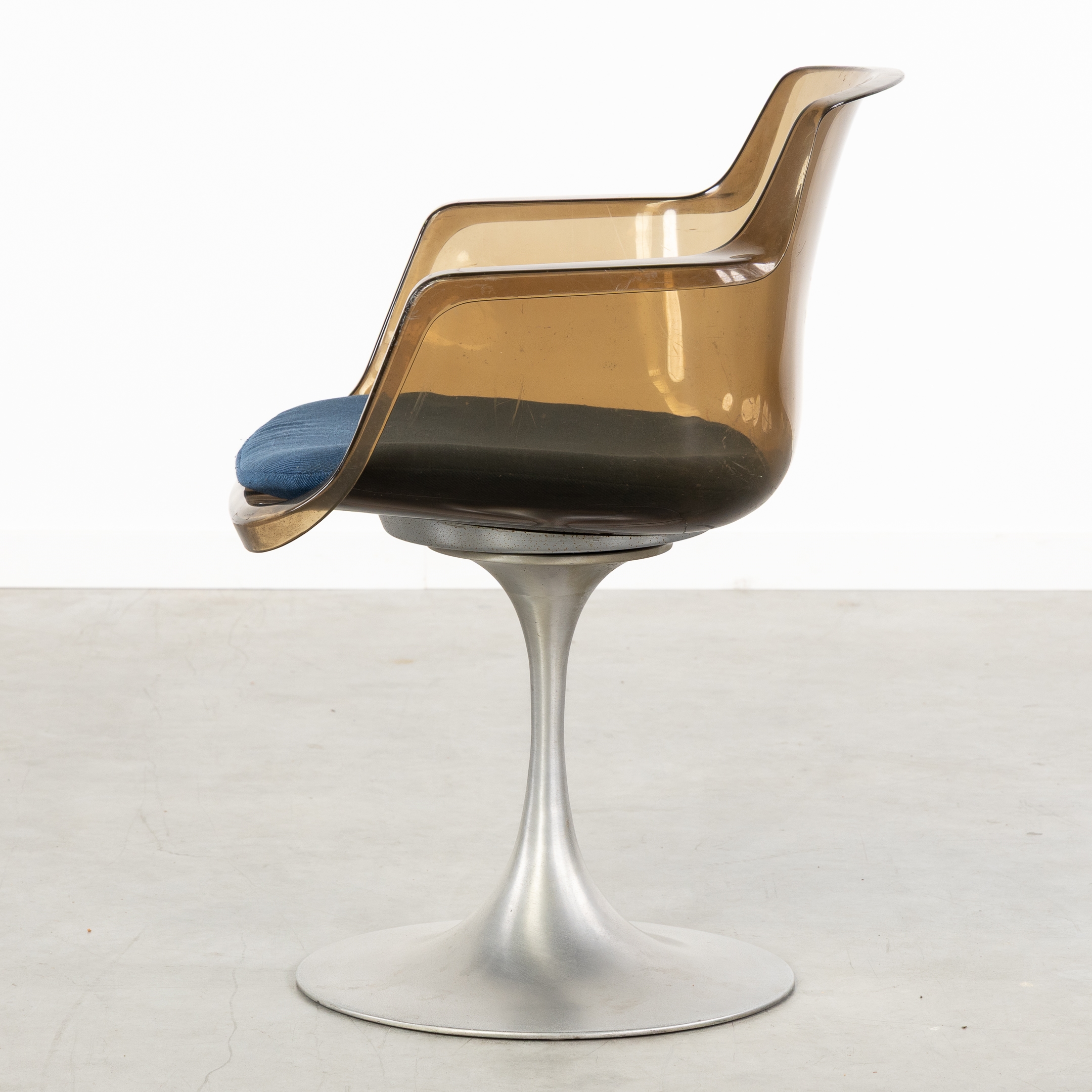 Erwine & Estelle Laverne | A Set of Six Armchairs, Plexiglass and ...