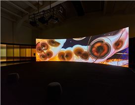 Anicka Yi’s Botanical Existentialism