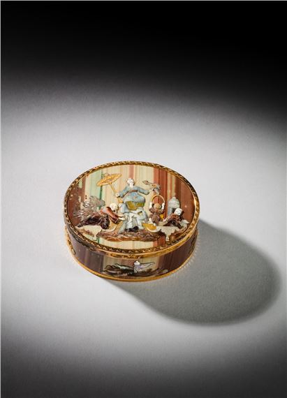 A hardstone, mother-of-pearl and burgau shell appliqué snuff box with four-coloured gold mounts, probably Daniel Baudesson, Berlin, circa 1755 - Jean-Antoine Watteau