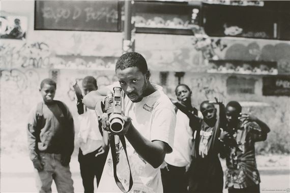 Braquage: Ladj Ly, cité des Bosquets, Montfermeil, vu par JR - JR