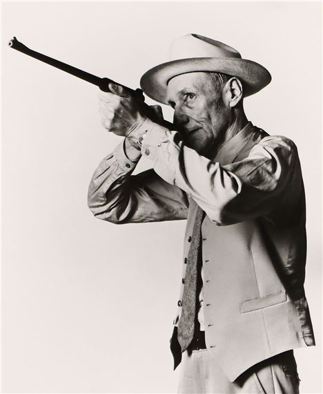 Der Schriftsteller mit Gewehr - Robert Mapplethorpe