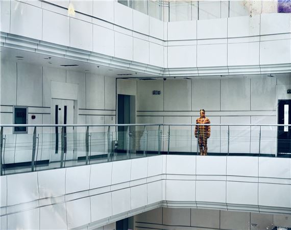 Silver photograph - Liu Bolin