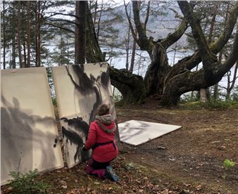 Janicke Schønning: Kropper av Eik - Galleri Semmingsen