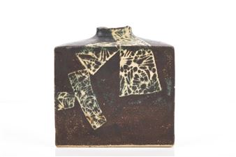 Rectangular Bud Vase - Hiroe Swen