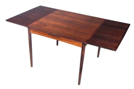 MID CENTURY REVERSIBLE ROSEWOOD TABLE - Poul Hundevad
