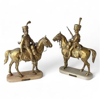 Deux figurines à cheval en bronze sur socle en albâtre - Jules Edmond Masson