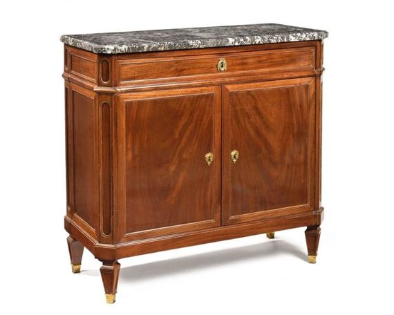 SMALL COMMODE - Louis Moreau