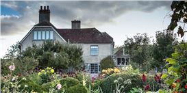 Twelve Out Of London Art Exhibitions Autumn Winter 2025