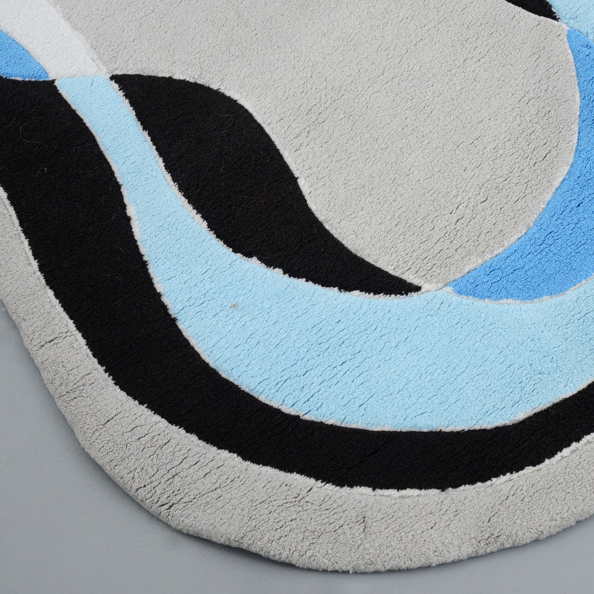 Karim Rashid | CONCEPT24 Rug (2004) | MutualArt