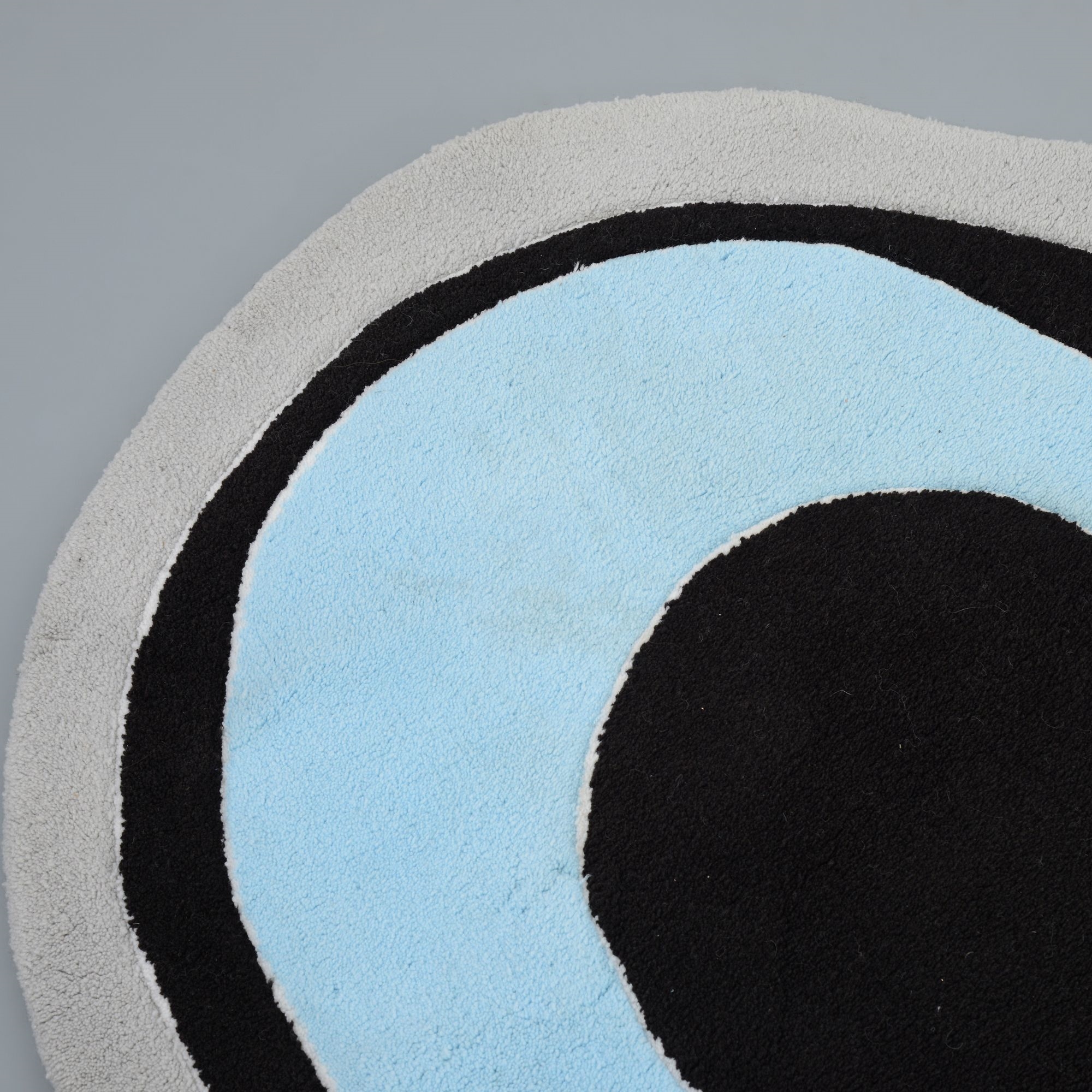 Karim Rashid | CONCEPT24 Rug (2004) | MutualArt