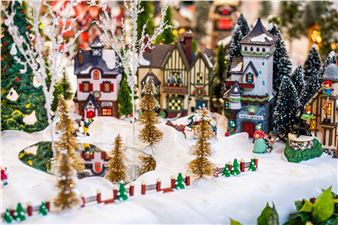 A Dickens Christmas: The Urban Family's Holiday Exhibition - Appleton Museum of Art