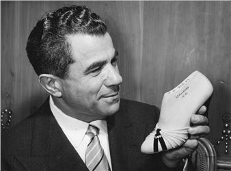 Icons of Fashion - Duncan Miller Gallery