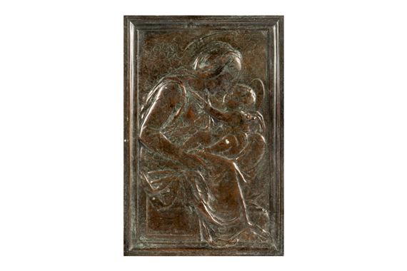 Bronze plaque with shaded brown patina depicting a Madonna of Tenderness in flattened form - Donatello