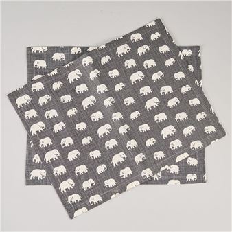 TABLE MATS - Estrid Ericson