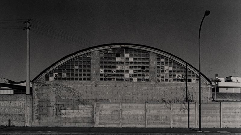 Artwork by Gabriele Basilico, Milano, via Cassano d'Adda, Made of Gelatin Silver Print