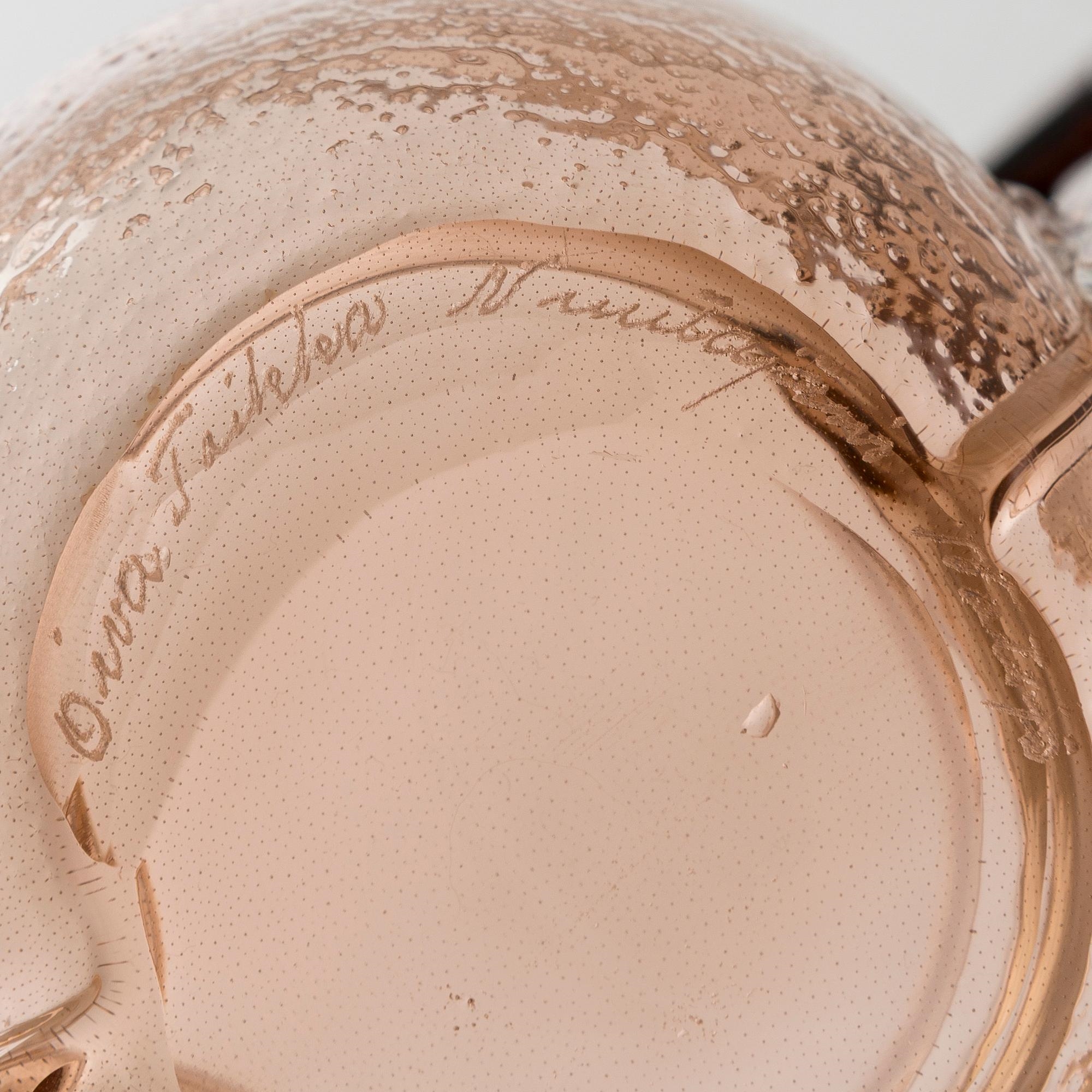 Artwork by Oiva Toikka, Art glass signed Oiva Toikka Nuutajärvi Notsjö, Made of Art Glass