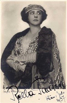 TRUDE FLEISCHMANN (1895–1990)
Bella Paalen, 1937