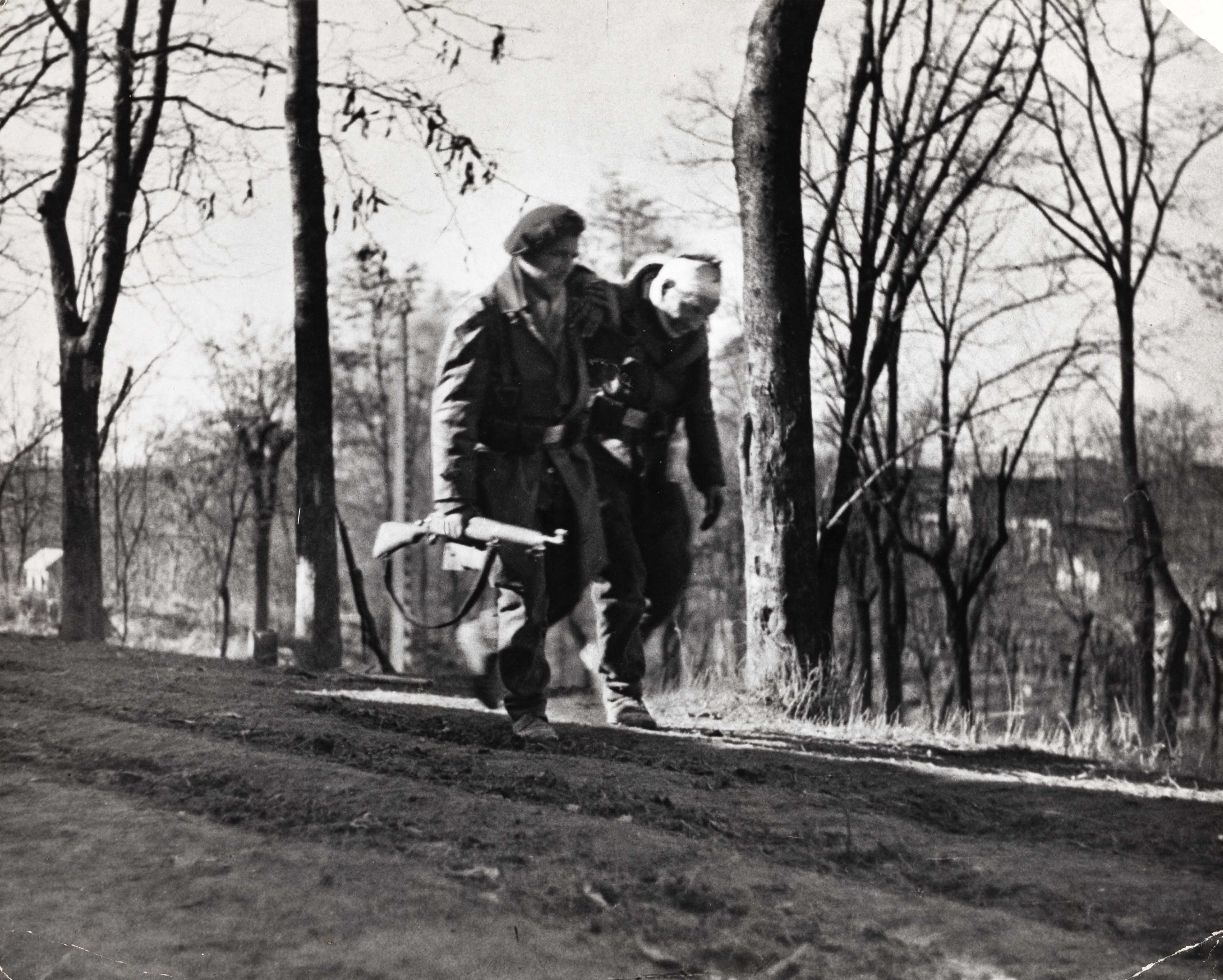Robert Capa | ROBERT CAPA (1913–1954) Members of the International ...