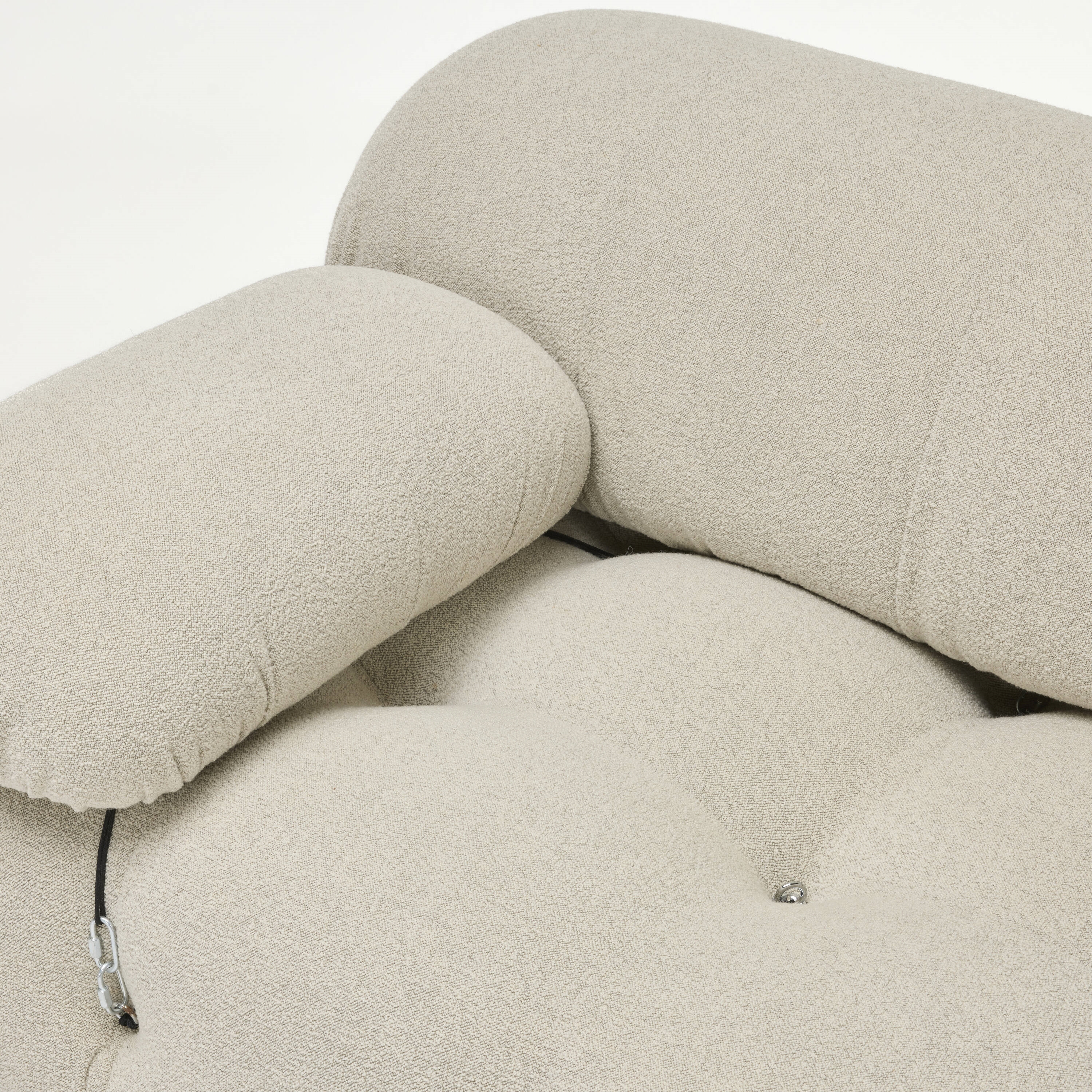 Artwork by Mario Bellini, Camaleonda modular seating, Made of Tibor wool upholstery, plastic, aluminum