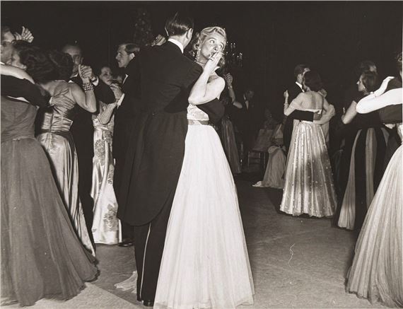 Waltz, ball at the Hôtel Lambert, June 1, 1950 - Robert Doisneau