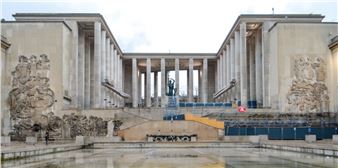 Palais de Tokyo Says Martinique Flag Artwork Could Be “Illegal”
