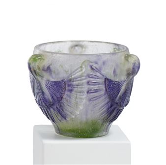 PÃTE DE VERRE GLASS BOWL WITH HANDLES 'LOTUS