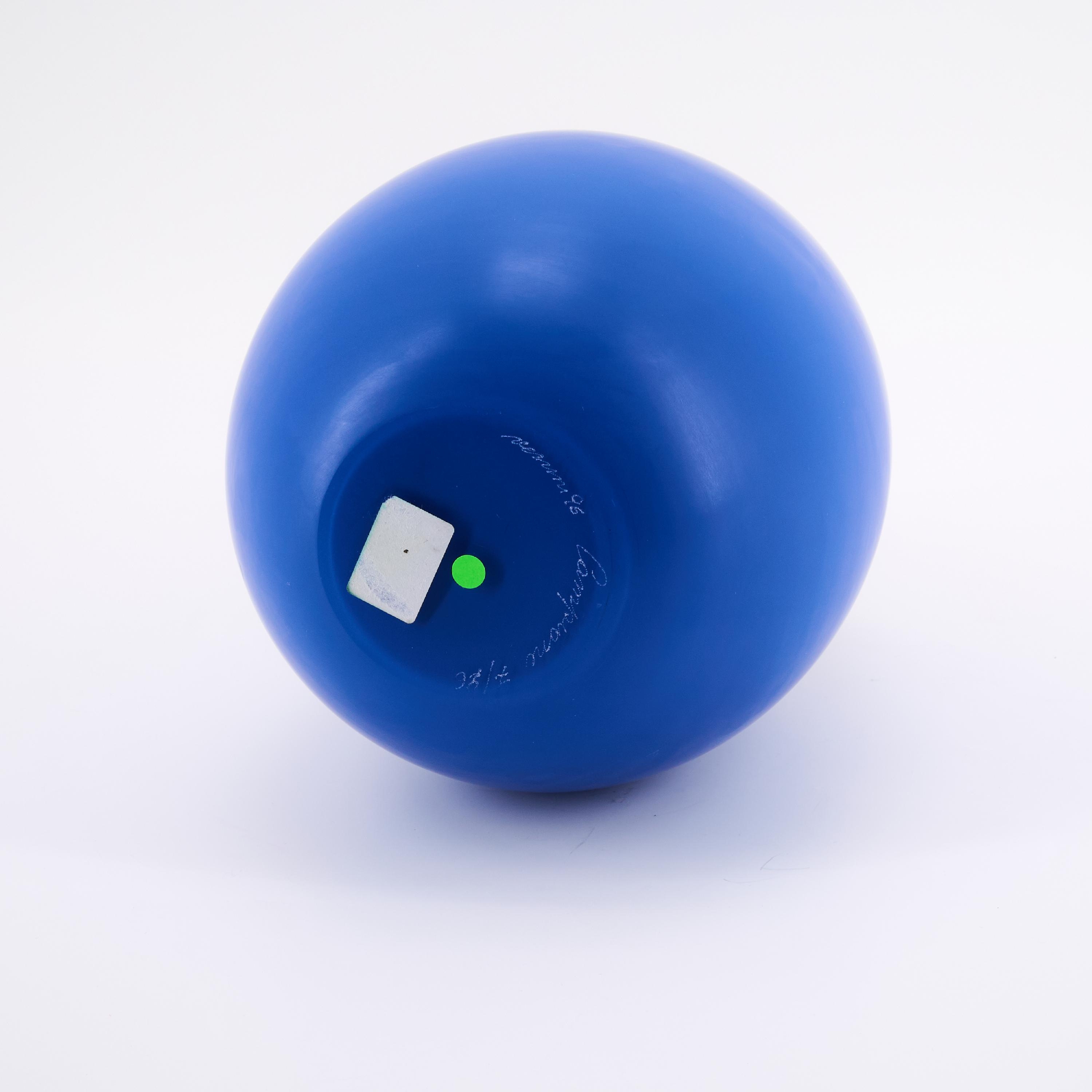 Artwork by Philip Baldwin & Monica Guggisberg, VASE 'NIDO, Made of Acromatic Glass