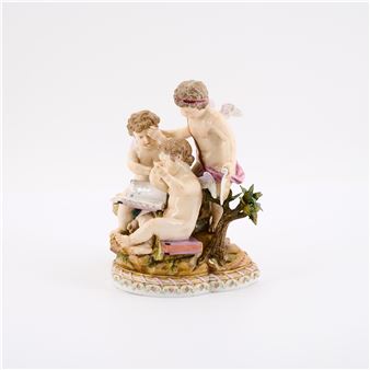 PORCELAIN ENSEMBLE OF AN ALLEGORY - ARITHMETIC