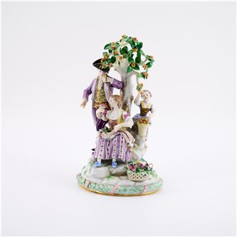 PORCELAIN ENSEMBLE OF GARDENERS AT THE APPLE TREE