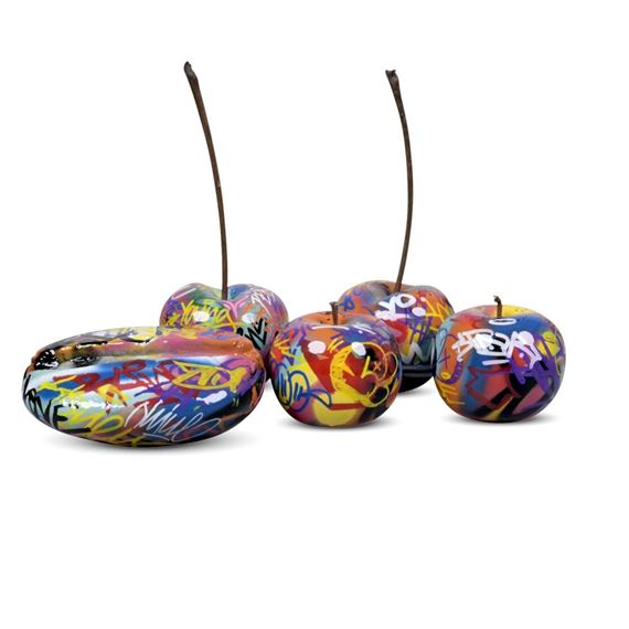 A GROUP OF SIX BULL & STEIN CERAMIC SCULPTURES INCLUDING TWO CHERRIES, TWO APPLES AND A COFFEE BEAN