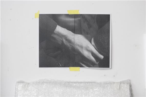 Ile Sartuzi: Contract - Galeria Luisa Strina