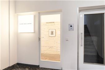 Wade Guyton: Loge No 68 - Galerie Gisela Capitain, St. Apern Str