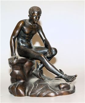 Auf einem Felsen sitzender Hermes - Sabatino de Angelis