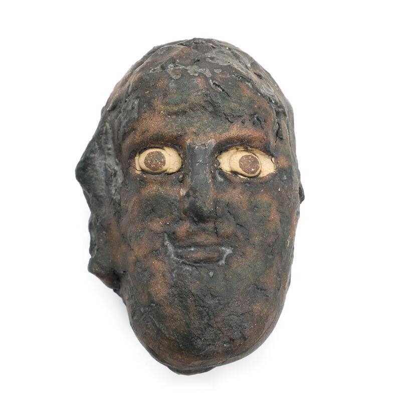 Artwork by Niels Helledie, Face, Made of Stoneware